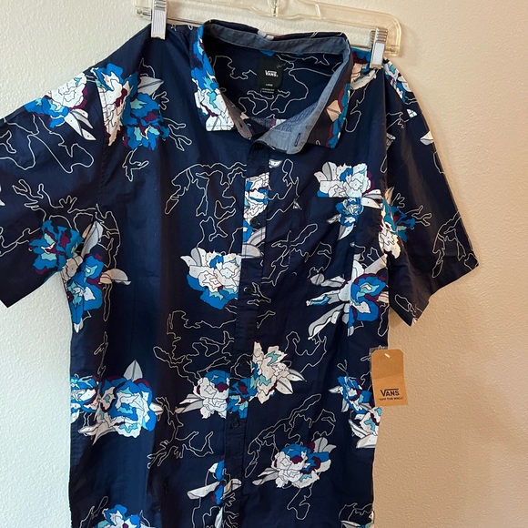 NEW WITH TAGS VANS button up shirt size large navy blue floral - Picture 2 of 7